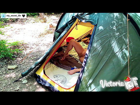 ❤️ Gefilmd op camera Gepassioneerd aftrekken Vreemdeling in een tent ❤ Harde porno at us