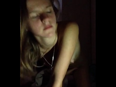 ❤️ Een meisje masturbeert en komt klaar ❤ Harde porno at us