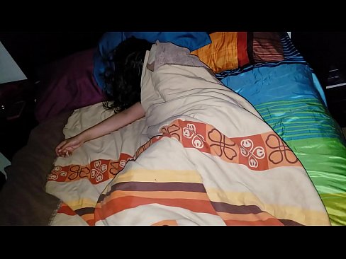 ❤️ Stiefzoon die zijn jonge stiefmoeder berispt terwijl ze slaapt. ❤ Harde porno at us